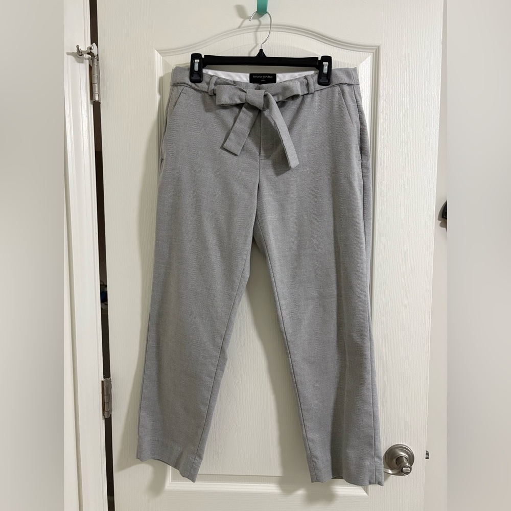 Banana Republic Light Gray Bow-Tie Ankle Pants